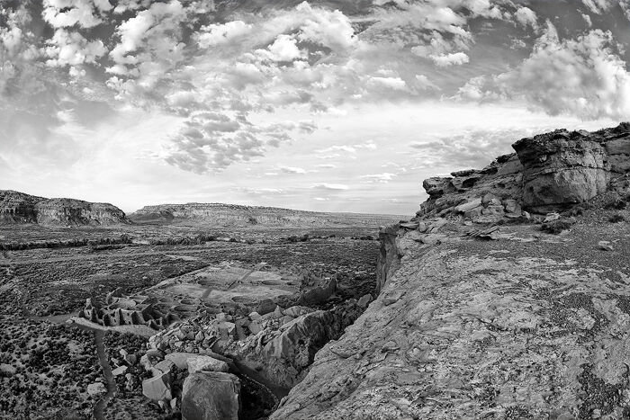 Pueblo Bonito I Pueblo Bonito is the largest of the great houses in Chaco Canyon at four stories high, with over 600 rooms and 40 kivas. It was...